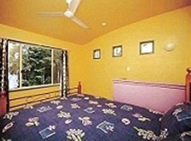 Lake Tinaroo Terraces Motel Kamer foto