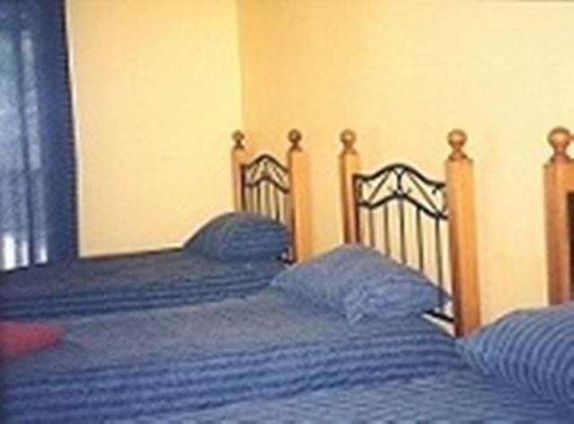 Lake Tinaroo Terraces Motel Kamer foto
